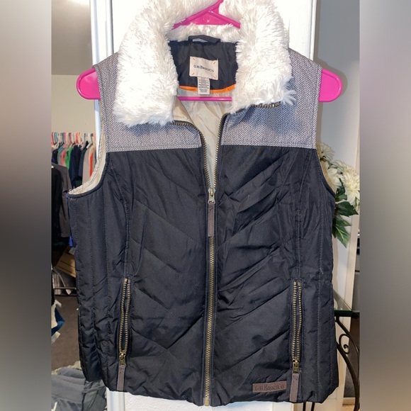 G.H. Bass & Co. Jackets & Blazers - G.H. Bass & Co. Vest‎